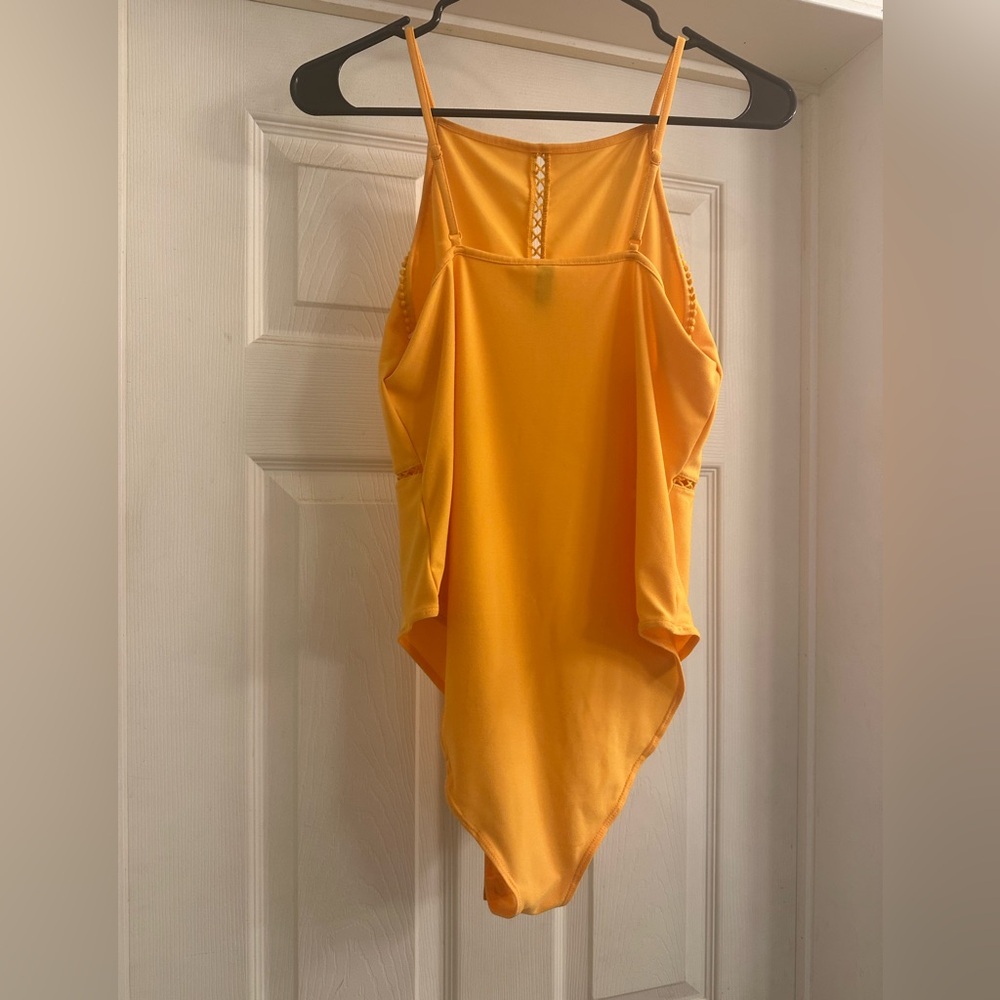 Divided Bodysuit - Picture 2 of 4